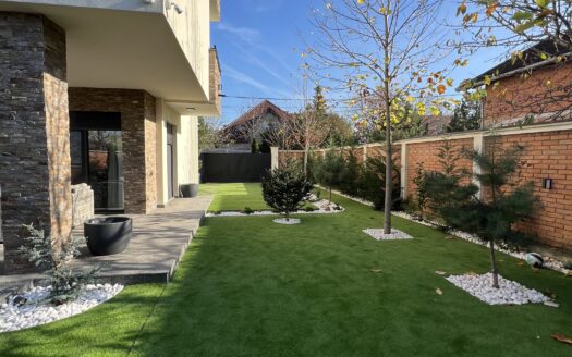 ULTRA LUKSUZNA KUĆA – PETROVARADIN